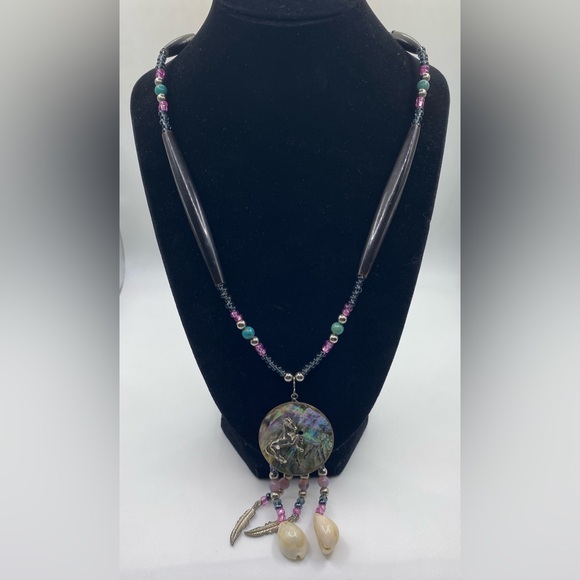 Native American Abalone Shell Horse Necklace made by “Eagle Man” Gorgeous - Picture 3 of 9